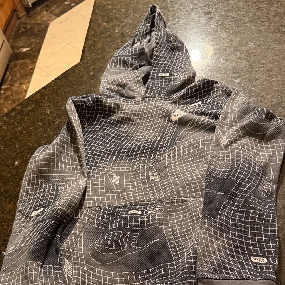 Nike Black and Gray Patterned Hoodie